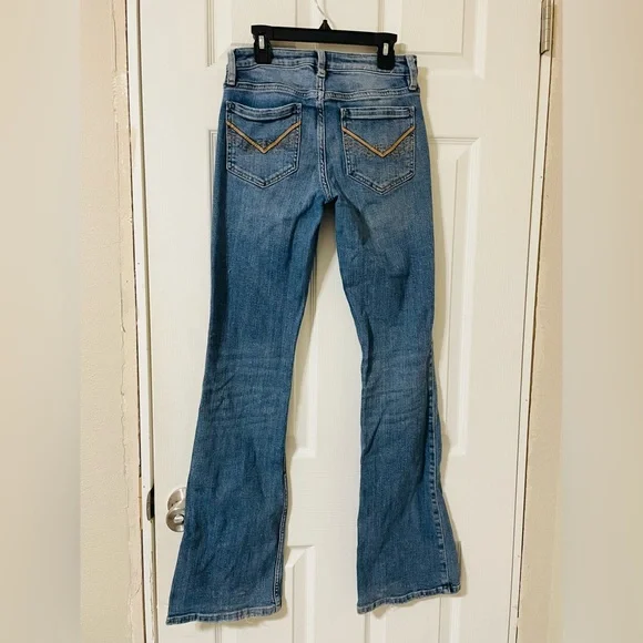 Sale! Idyllwind Blue Flare Women's Jeans - Picture 5 of 11